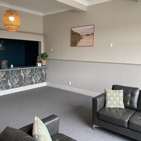 Whare Ma Hotel Invercargill Exterior photo