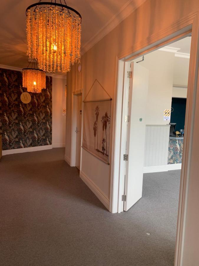 Whare Ma Hotel Invercargill Exterior photo